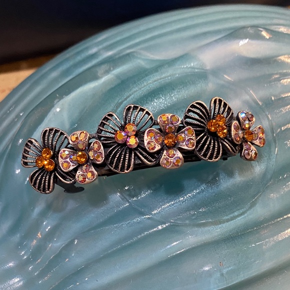 Accessories - Floral Crystal Hair Barrett 4 inch